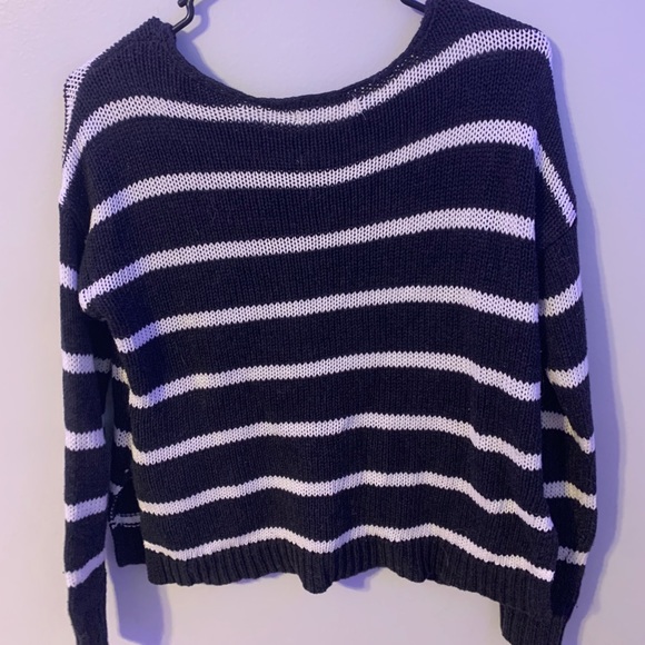 american eagle black and white striped sweater - Picture 3 of 3